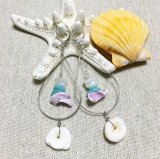 プカシェルティアドロップピアス